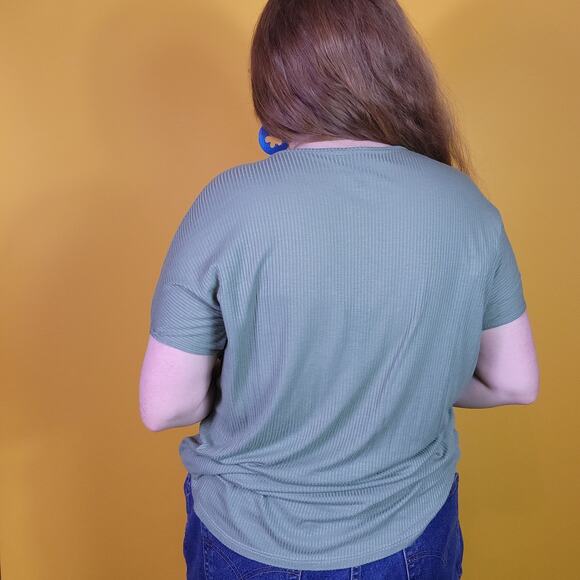 Bobeau Sage Green Short Sleeve Blouse, XS - Picture 3 of 4
